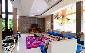 Ombey Guest House